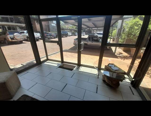 OFFICE FOR SALE IN SILVER LAKES
